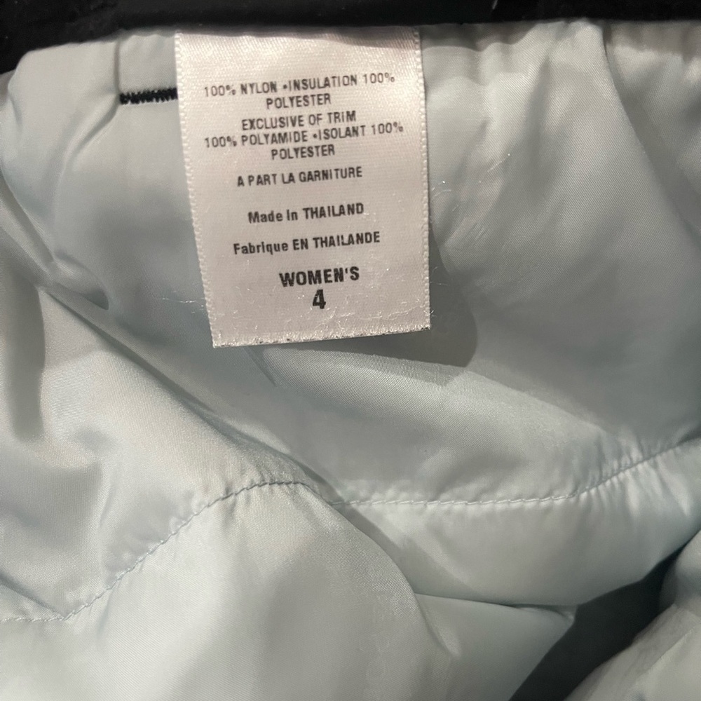 Patagonia women’s black snow pants - Picture 7 of 13